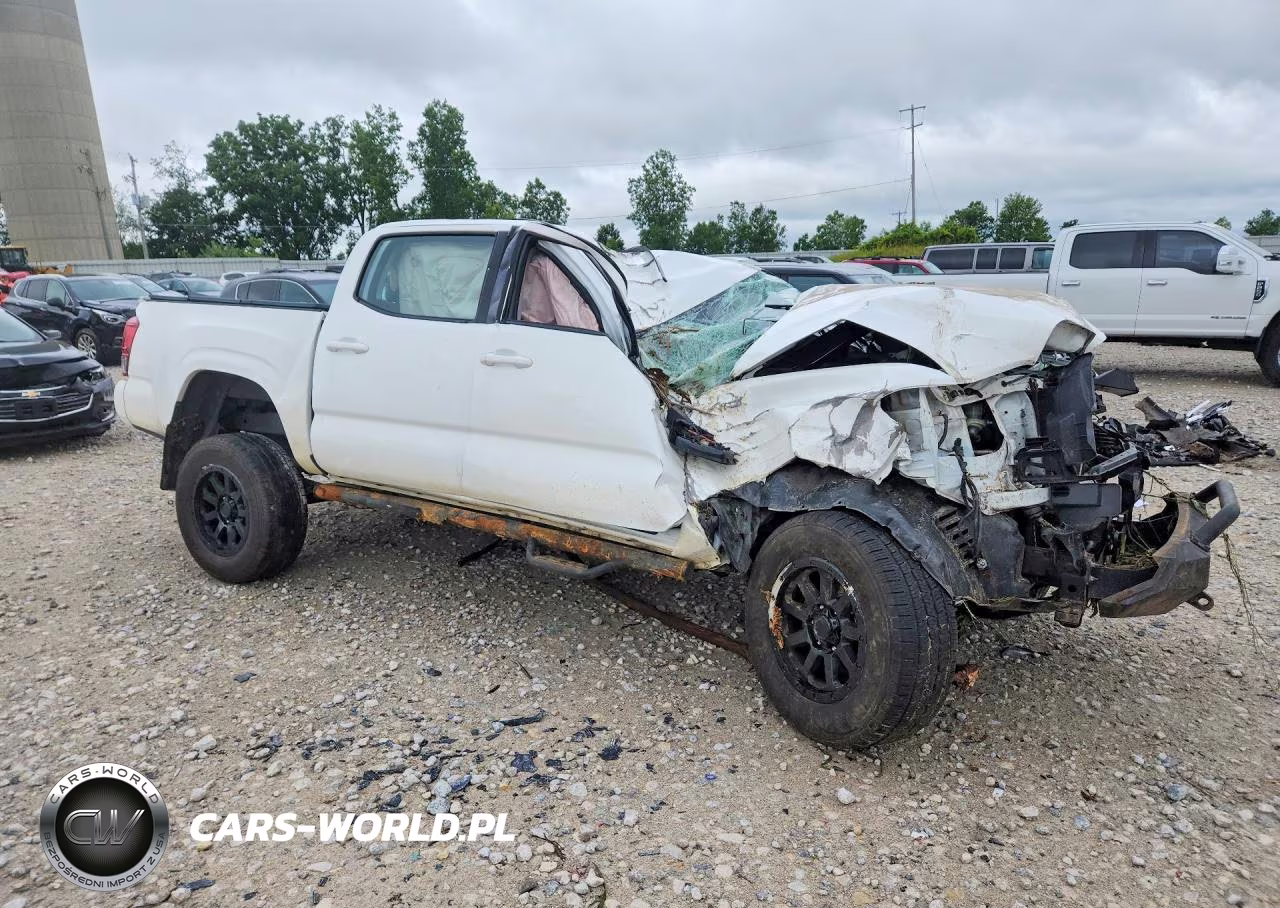 2018 Toyota Tacoma Sr V6 VIN:5TFCZ5AN3JX146170 - 4