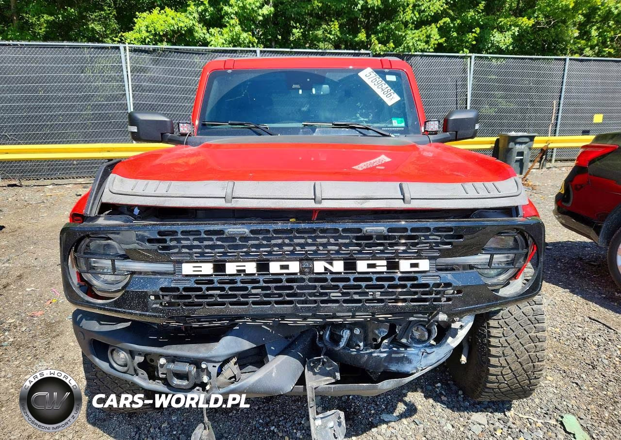 2023 Ford Bronco Base VIN:1FMEE5DP5PLB96159 - 5