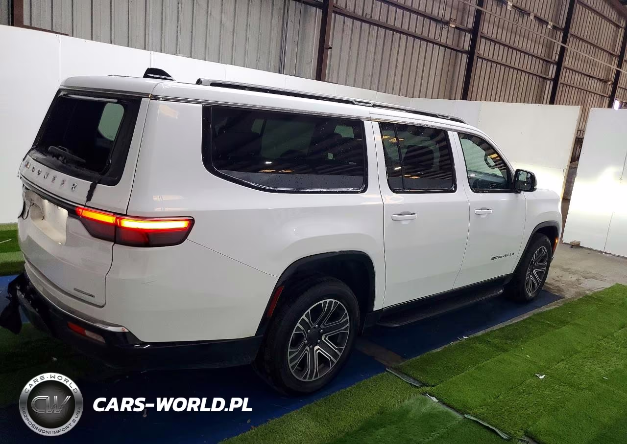 2024 Jeep Wagoneer L Series Ii VIN:1C4SJRBP3RS184355 - 3