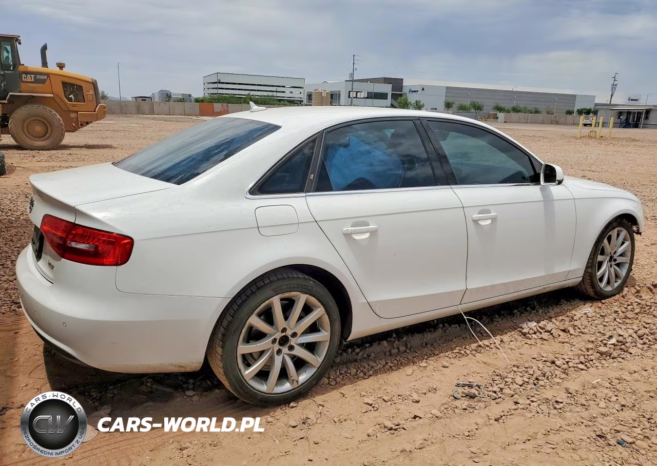 2013 Audi A4 Premium Plus VIN:WAUFFAFLXDA119719 - 3
