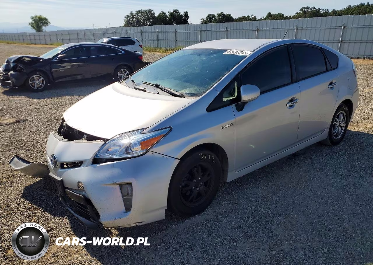 2013 Toyota Prius Three – zdjęcie 1 z 13