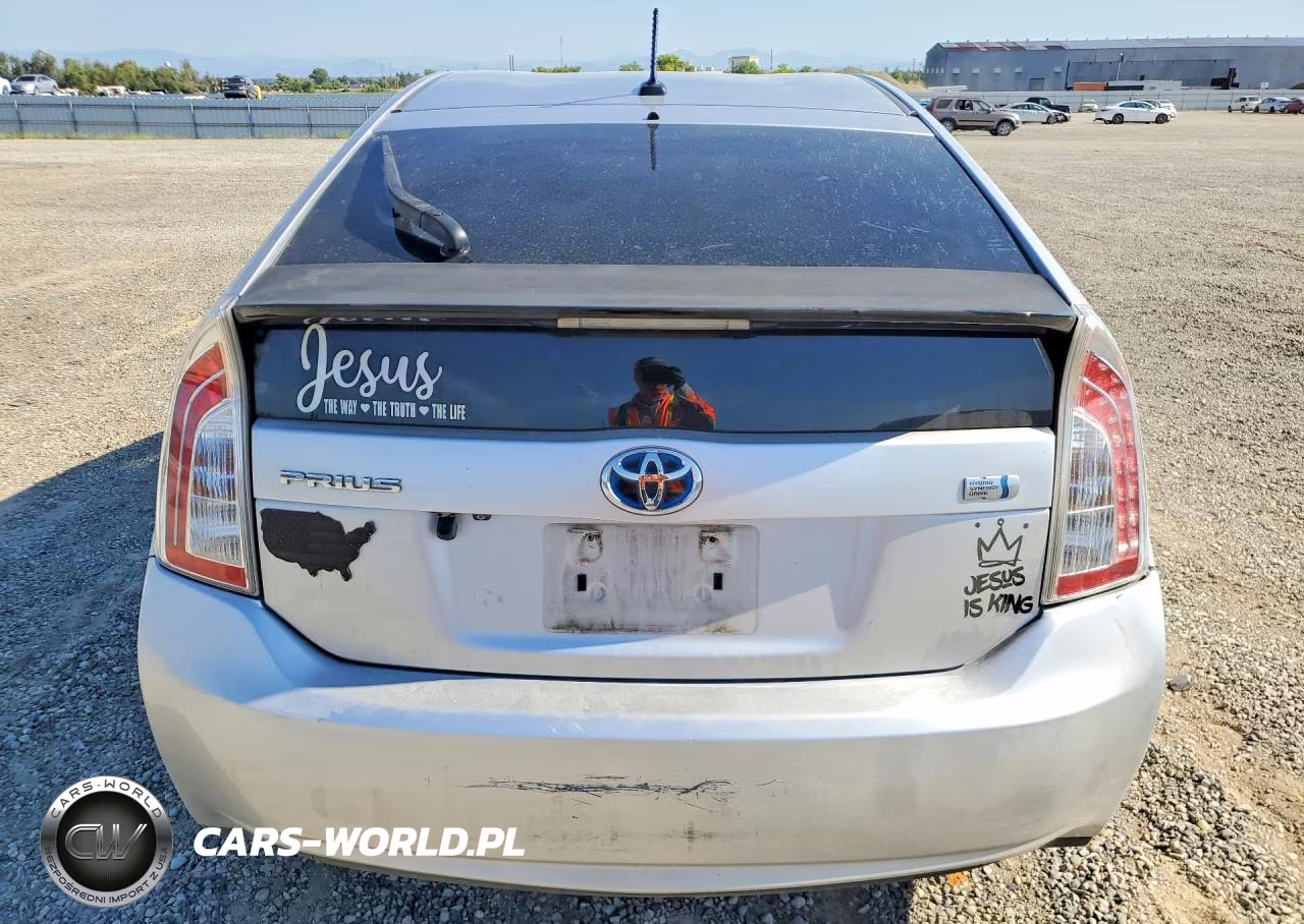 2013 Toyota Prius Three VIN:JTDKN3DU1D1694416 - 6