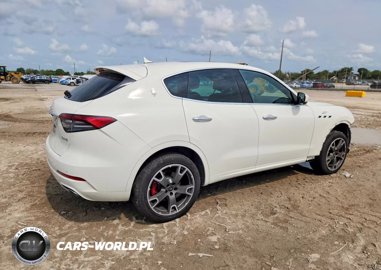 2023 Maserati Levante Gt VIN:ZN661XUA2PX419762 - 3