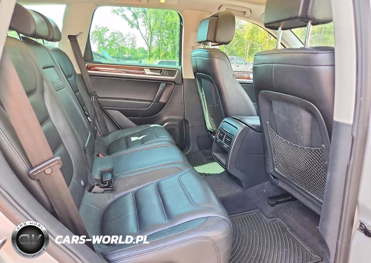 2012 Volkswagen Touareg V6 VIN:WVGEF9BP3CD010632 - 10