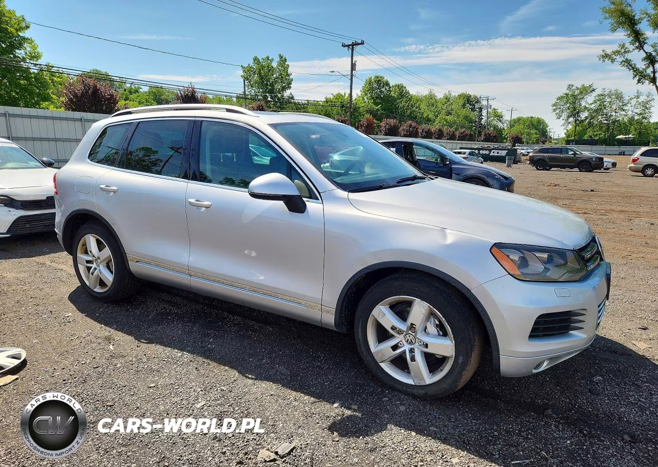 2012 Volkswagen Touareg V6 VIN:WVGEF9BP3CD010632 - 4