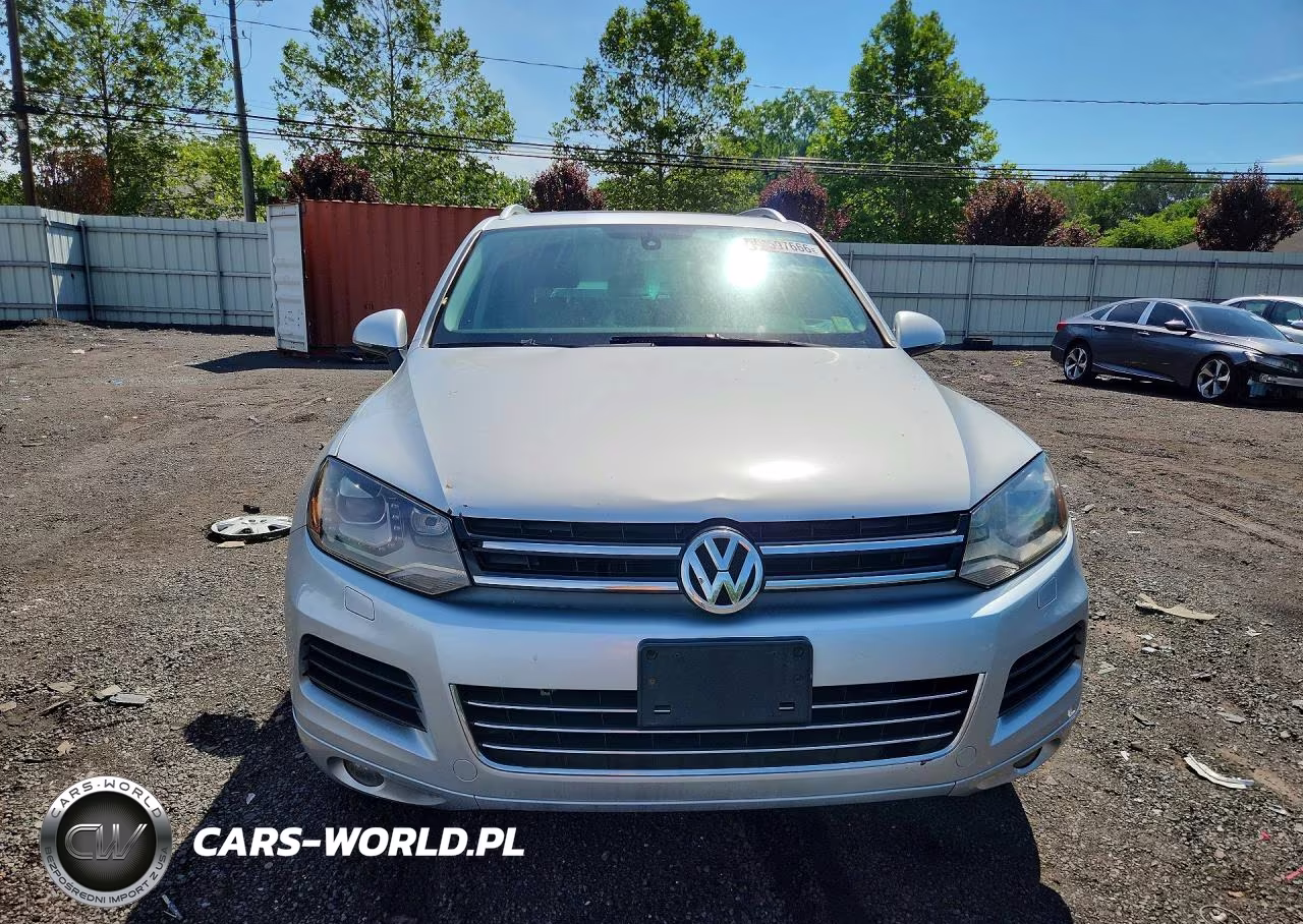 2012 Volkswagen Touareg V6 VIN:WVGEF9BP3CD010632 - 5