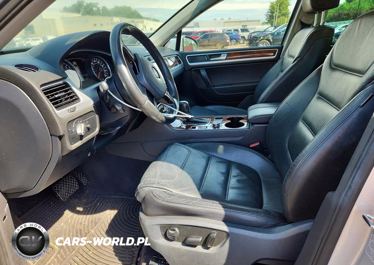 2012 Volkswagen Touareg V6 VIN:WVGEF9BP3CD010632 - 7