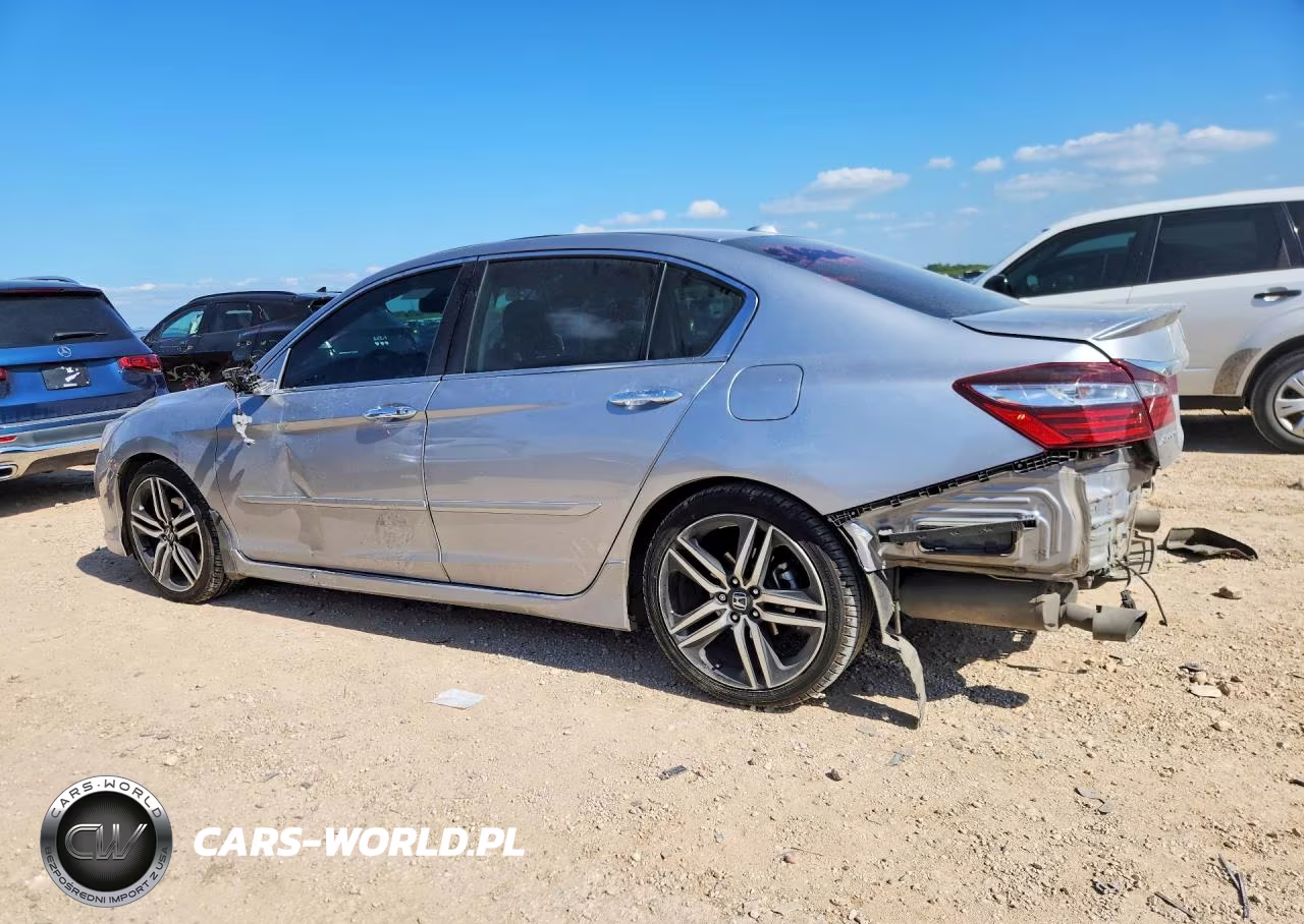 2016 Honda Accord Touring VIN:1HGCR3F96GA011648 - 2