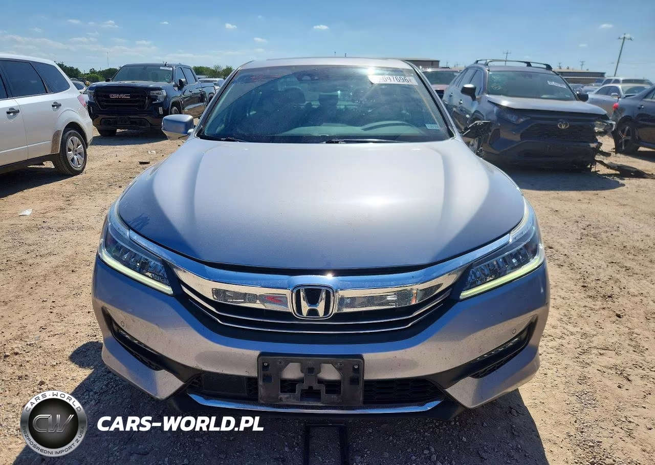 2016 Honda Accord Touring VIN:1HGCR3F96GA011648 - 5