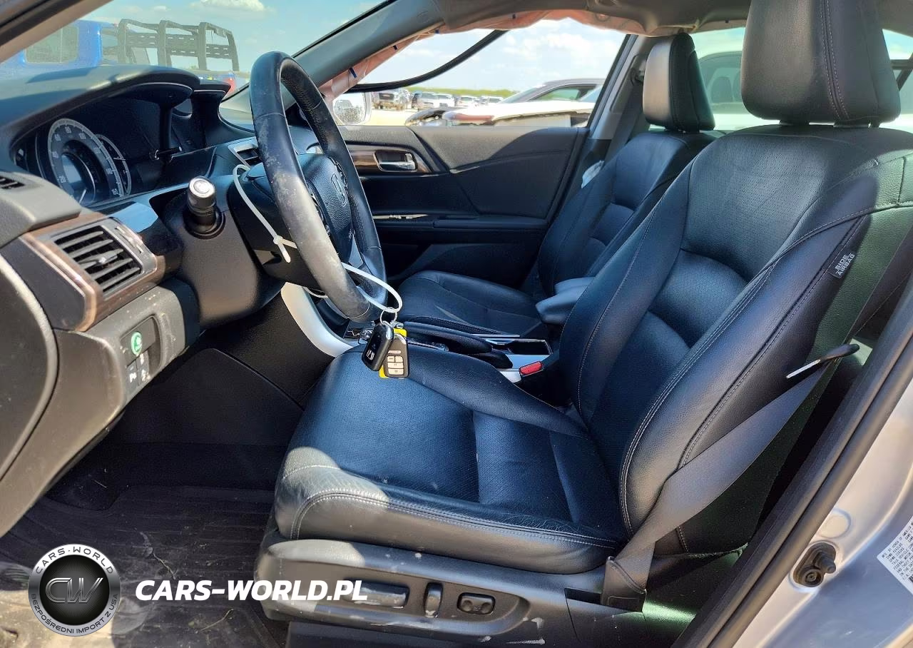 2016 Honda Accord Touring VIN:1HGCR3F96GA011648 - 7