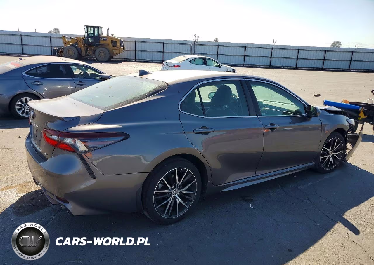 2021 Toyota Camry Se VIN:4T1G11AK8MU531474 - 3
