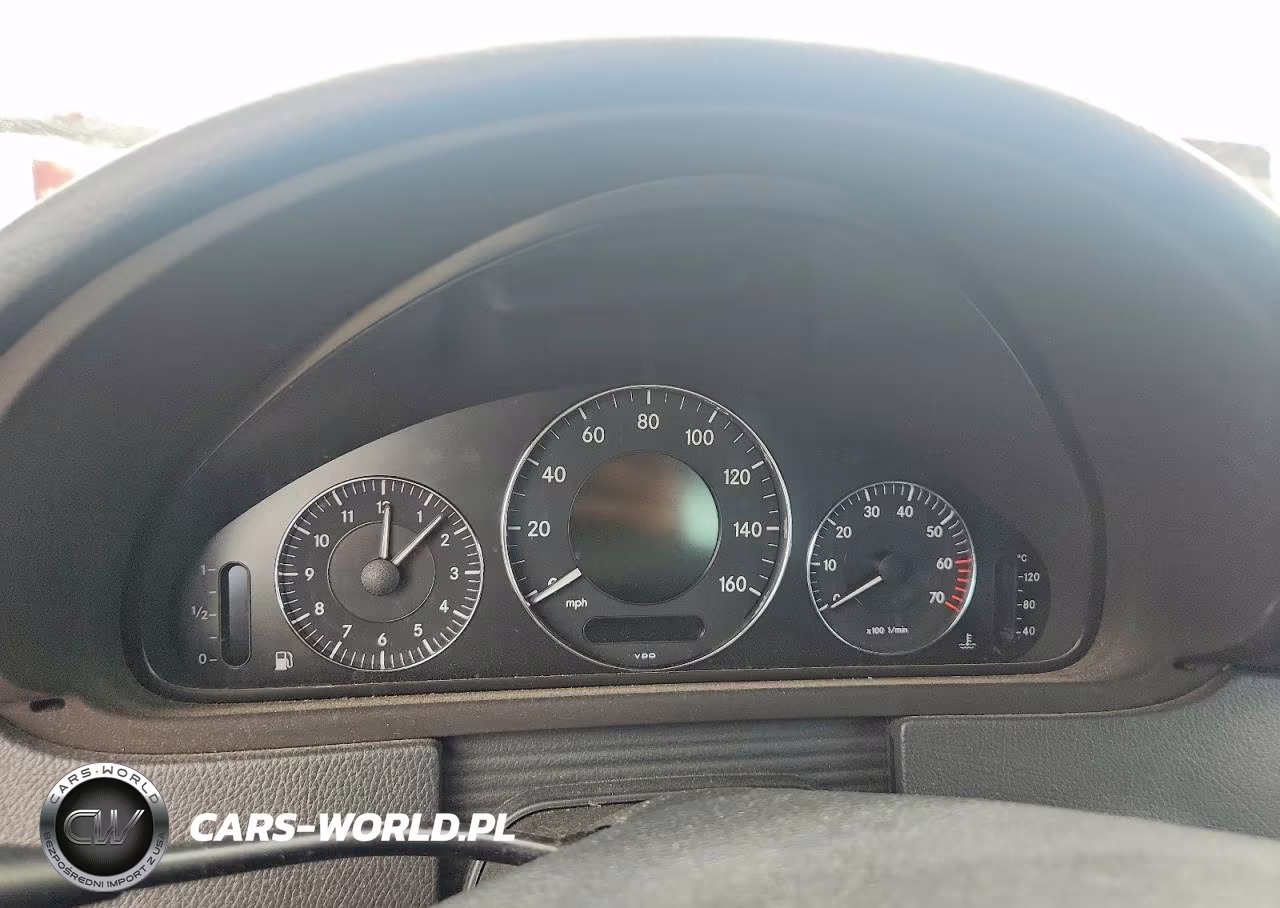 2005 Mercedes-Benz Clk 500 VIN:WDBTK75J95F123493 - 9