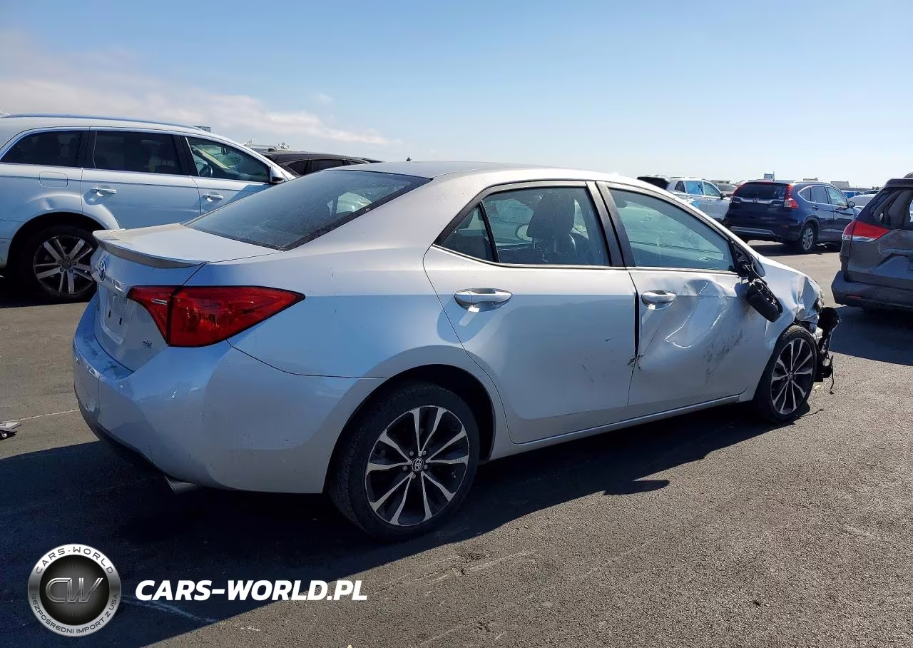 2019 Toyota Corolla Se VIN:5YFBURHE1KP886730 - 3