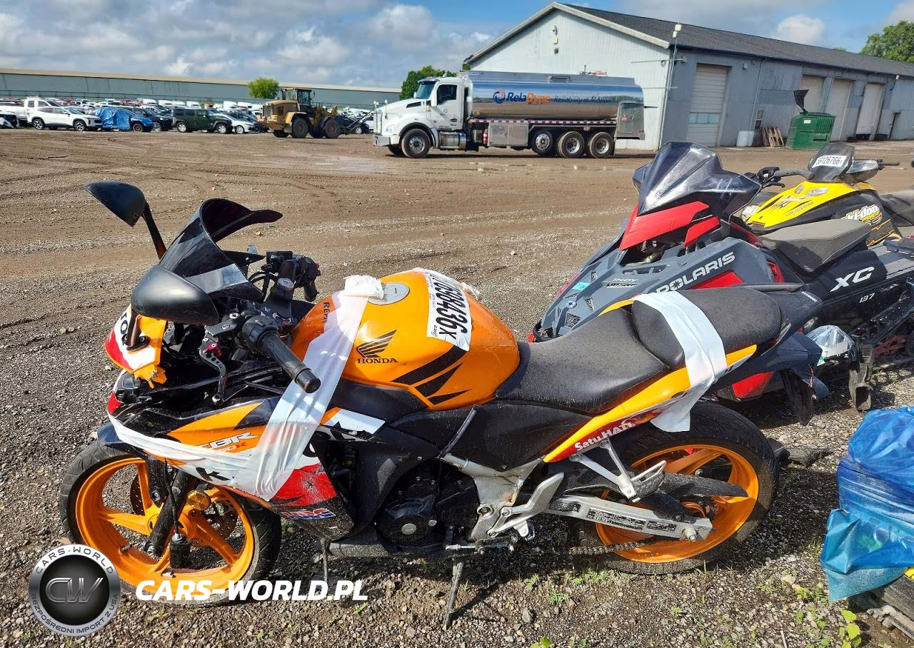 2013 Honda Cbr250 R VIN:MLHMC4109D5302763 - 3