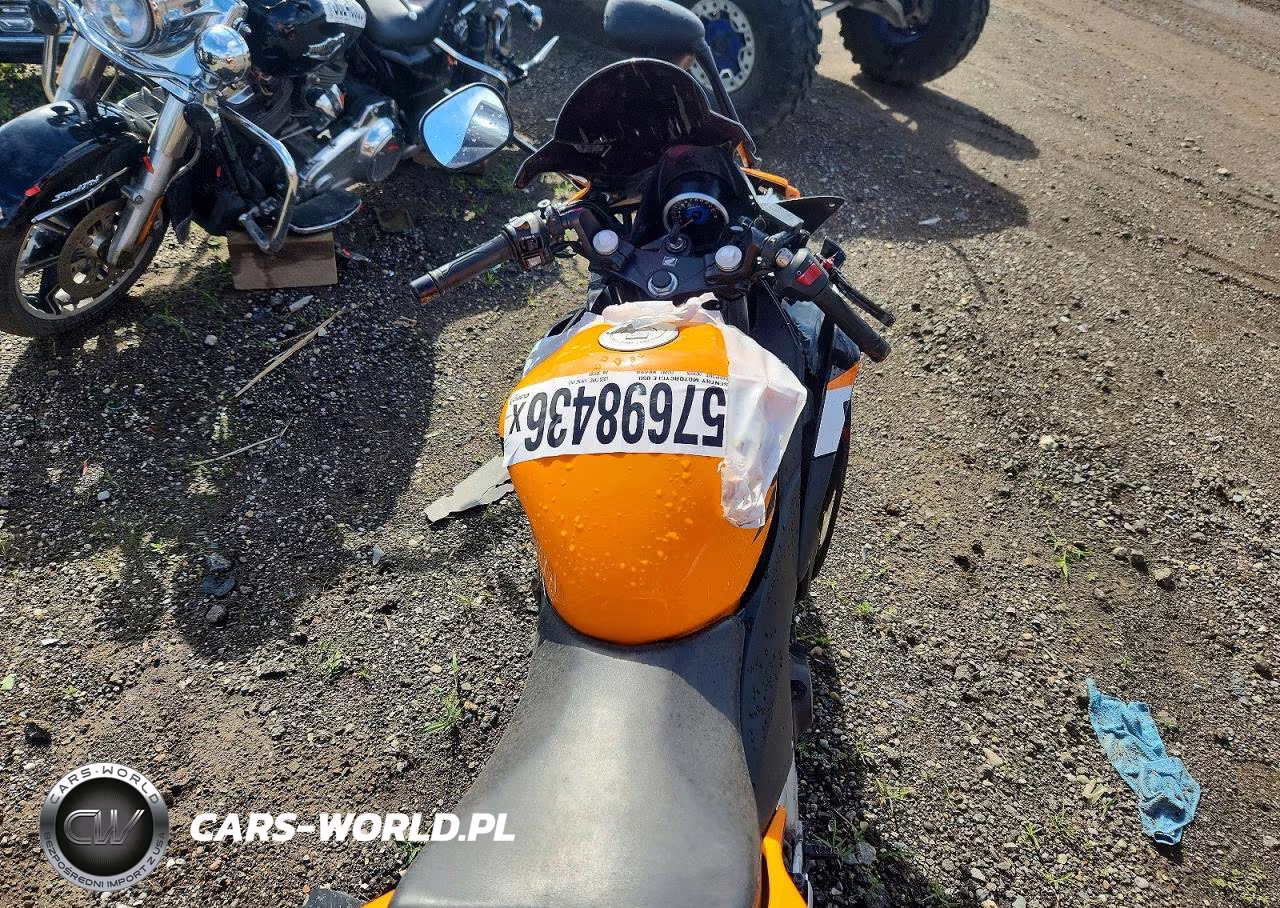 2013 Honda Cbr250 R VIN:MLHMC4109D5302763 - 6