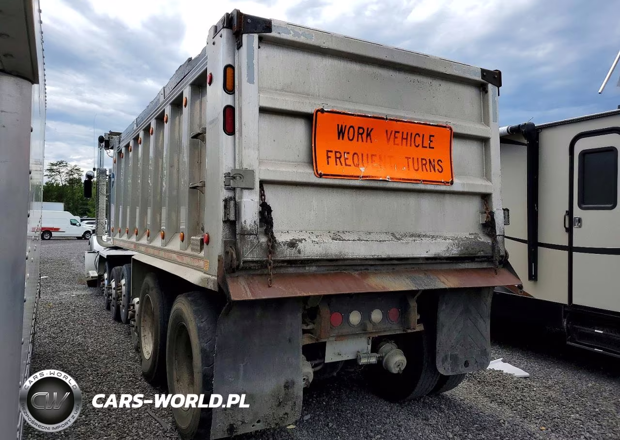 2018 Kenworth T800 Dump Truck VIN:1NKDLP0X6JJ180500 - 3