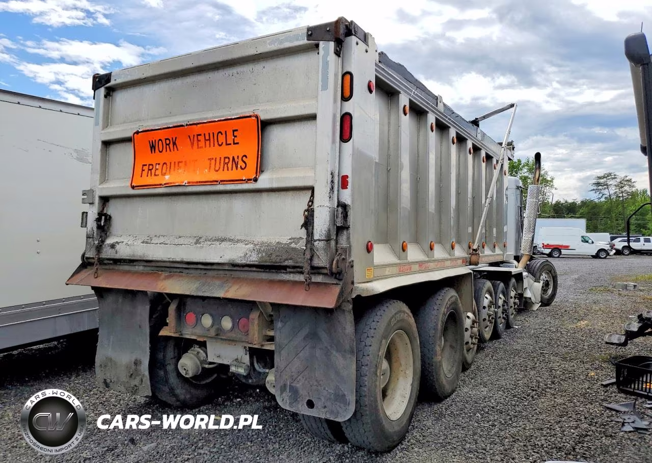 2018 Kenworth T800 Dump Truck VIN:1NKDLP0X6JJ180500 - 4