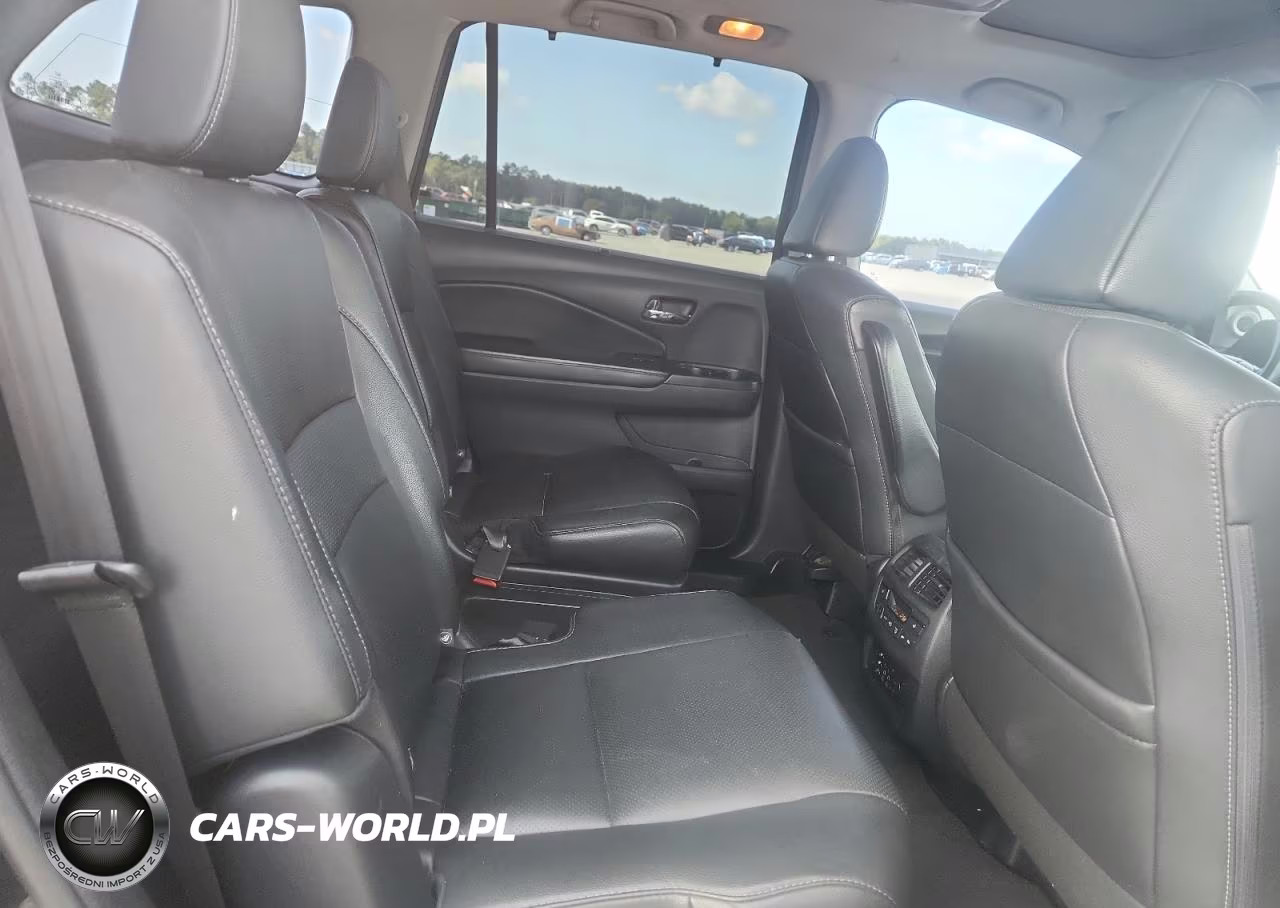 2016 Honda Pilot Elite VIN:5FNYF6H04GB075806 - 10