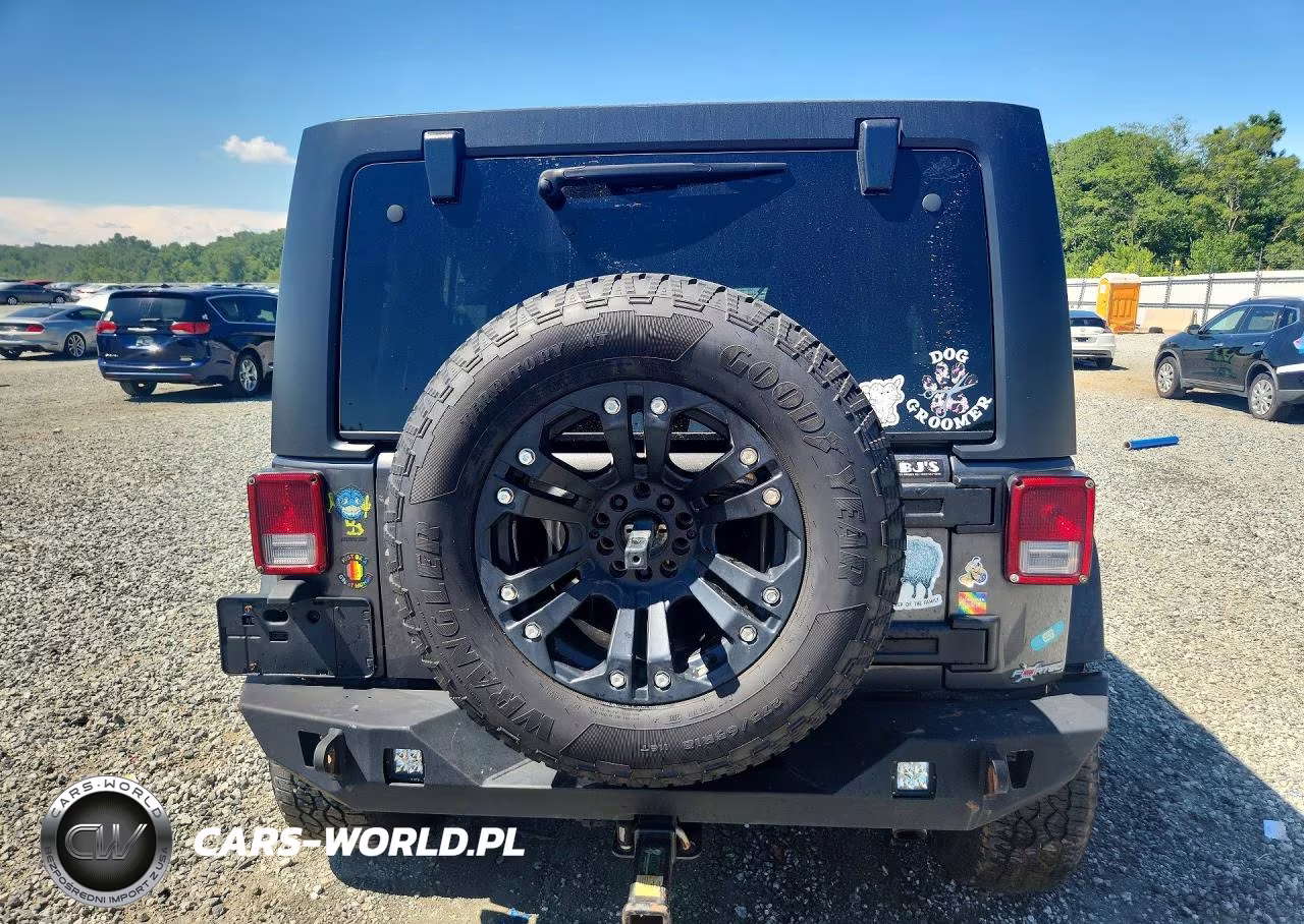 2017 Jeep Wrangler Unlimited Sport VIN:1C4BJWDG4HL550683 - 6
