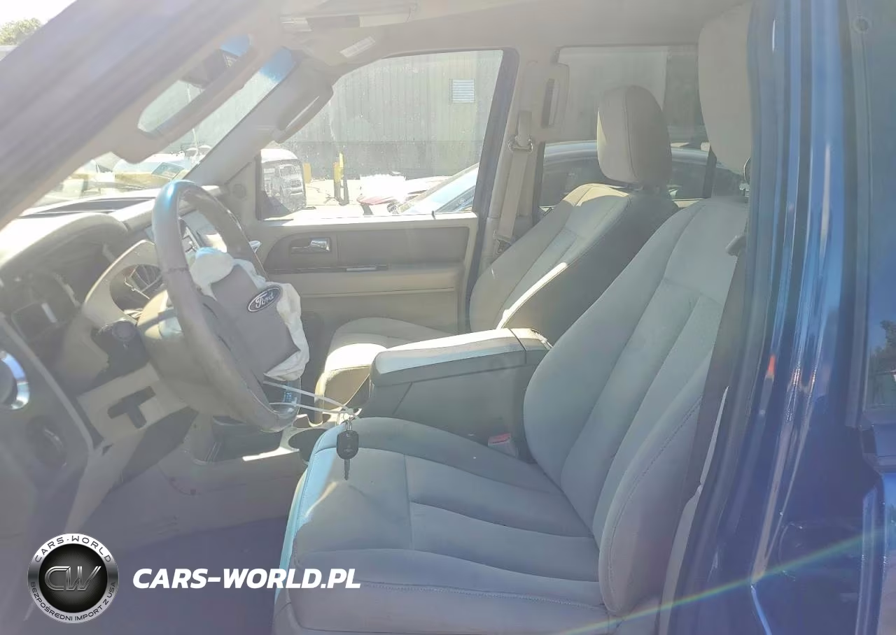 2010 Ford Expedition Xlt VIN:1FMJU1G54AEB64898 - 7
