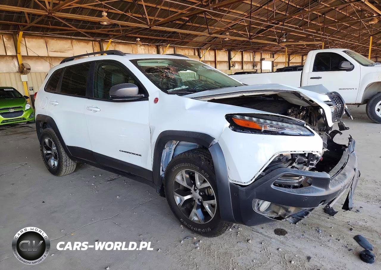 2015 Jeep Cherokee Trailhawk VIN:1C4PJMBS7FW712822 - 4