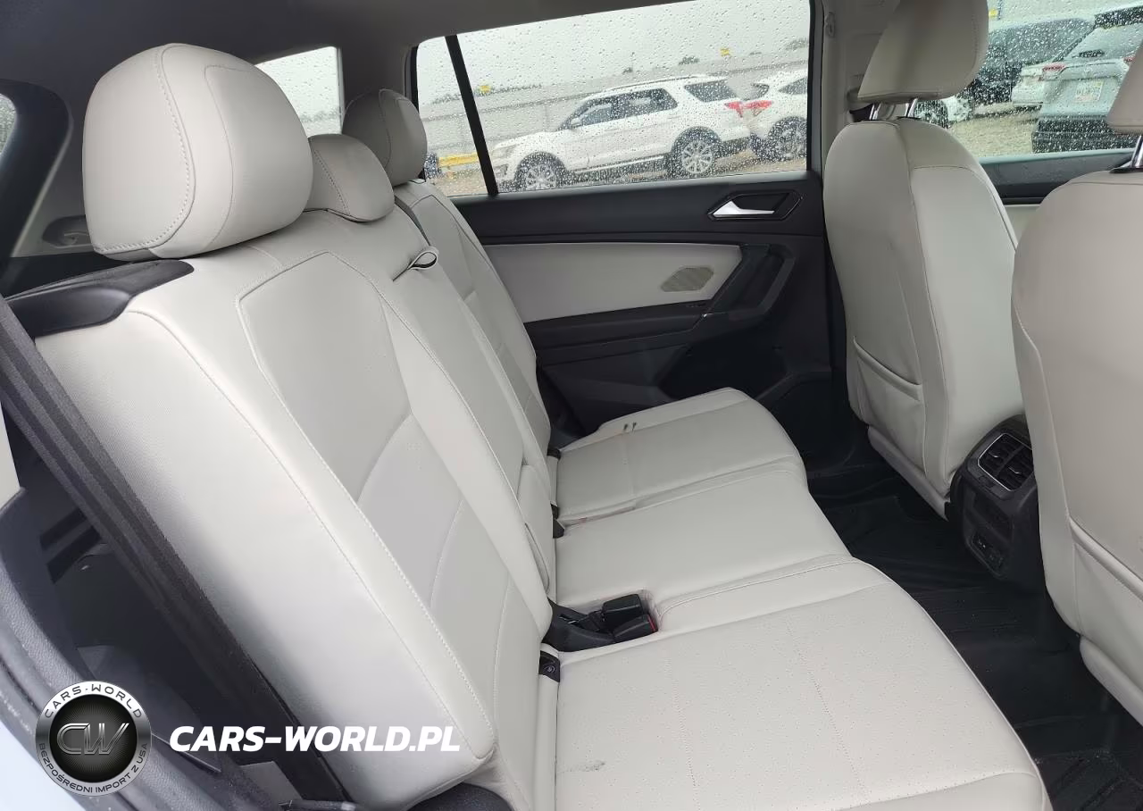 2018 Volkswagen Tiguan Se VIN:3VV3B7AX6JM200084 - 10