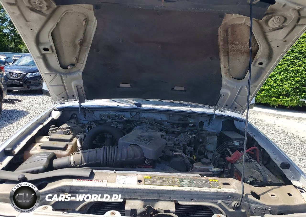 2010 Ford Ranger Super Cab VIN:1FTLR4FE0APA09660 - 11