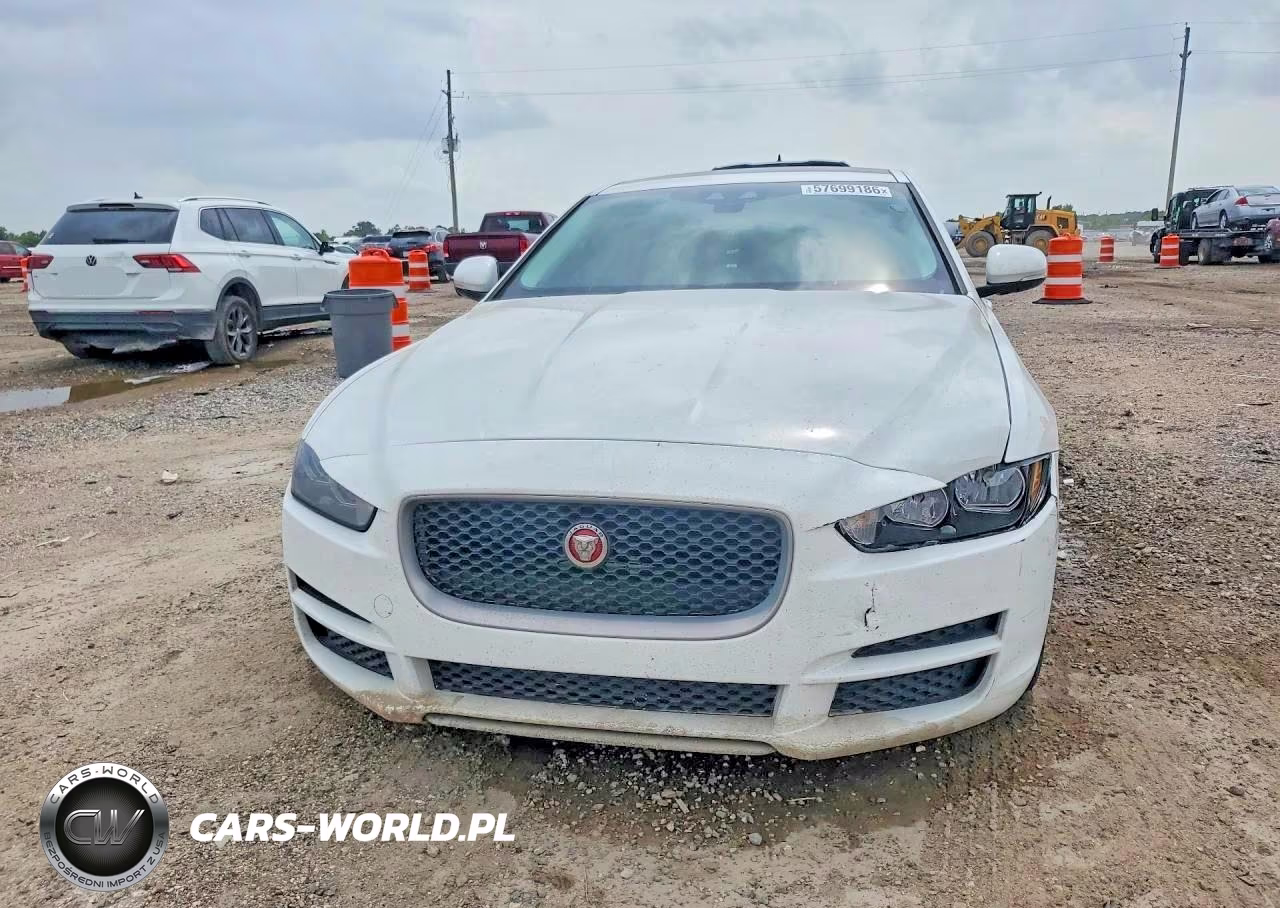 2017 Jaguar Xe VIN:SAJAR4BGXHA973647 - 5
