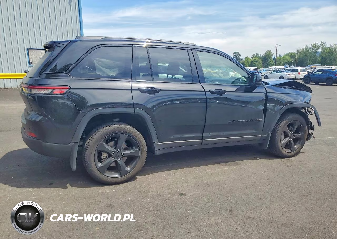 2025 Jeep Grand Cherokee Limited VIN:1C4RJHBGXSC303091 - 3