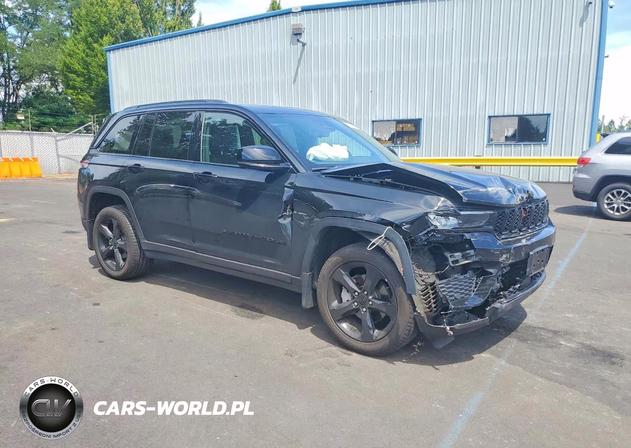 2025 Jeep Grand Cherokee Limited VIN:1C4RJHBGXSC303091 - 4