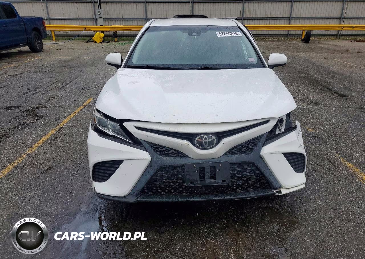 2018 Toyota Camry Se VIN:4T1B11HK7JU040874 - 5