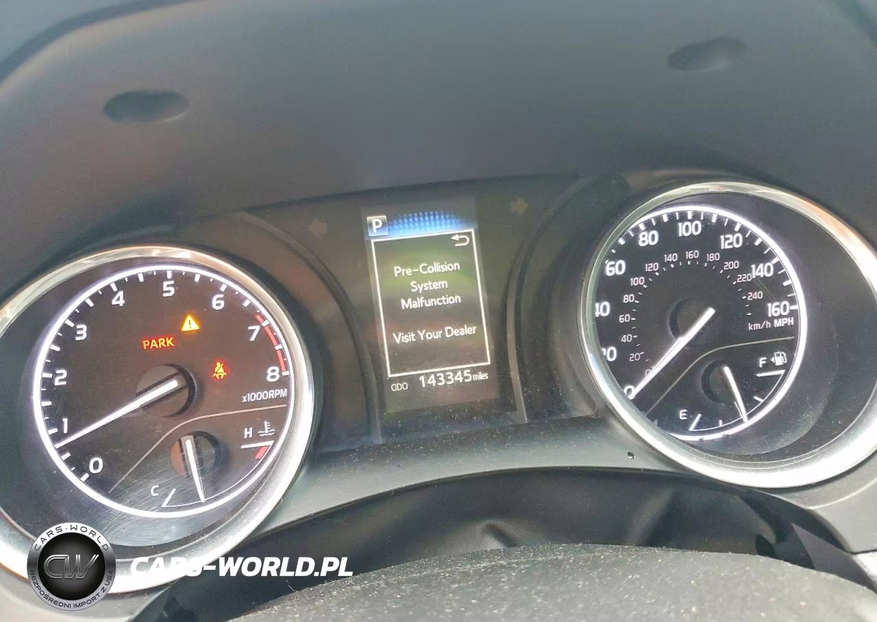 2018 Toyota Camry Se VIN:4T1B11HK7JU040874 - 9