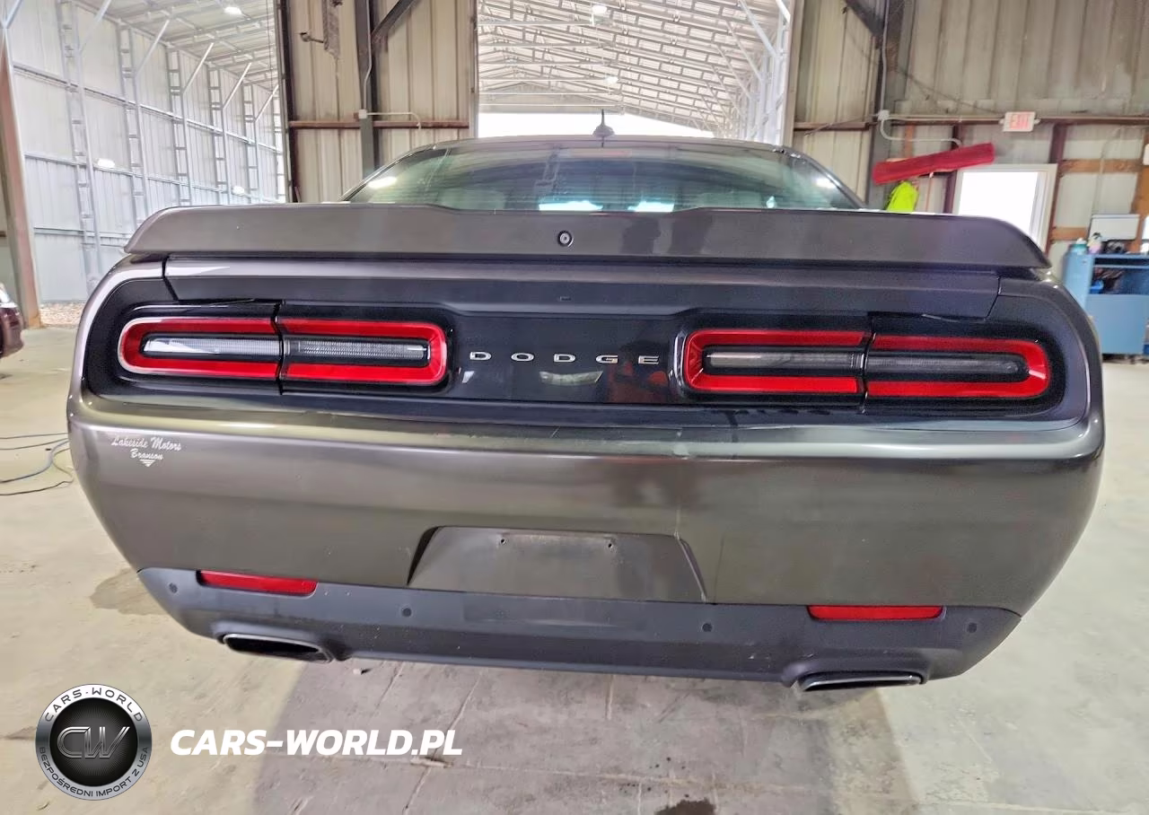 2015 Dodge Challenger Sxt Plus VIN:2C3CDZBGXFH715375 - 6