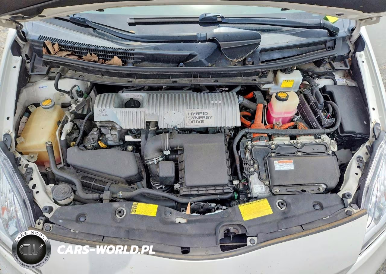 2013 Toyota Prius Two VIN:JTDKN3DU5D5609652 - 11