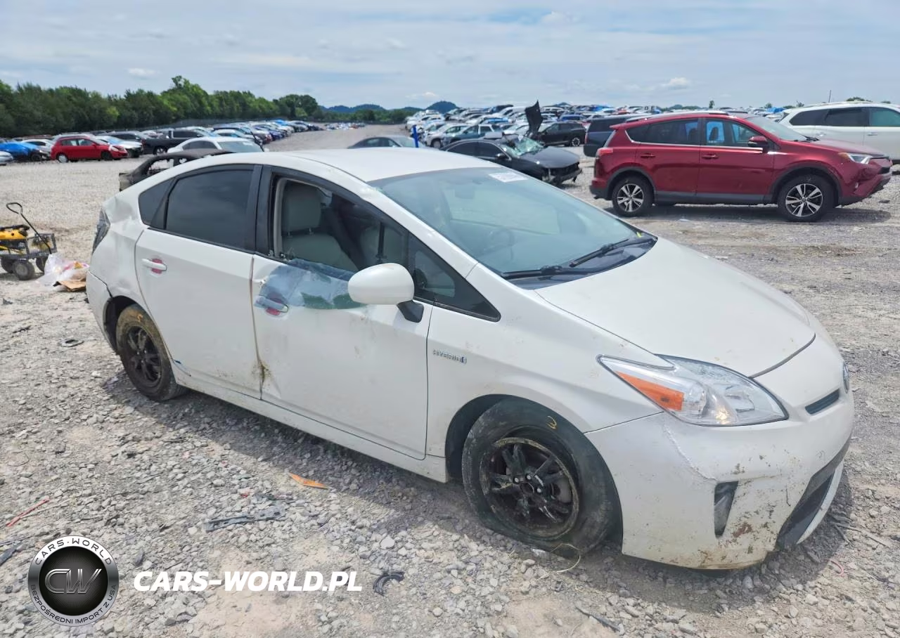 2013 Toyota Prius Two VIN:JTDKN3DU5D5609652 - 4