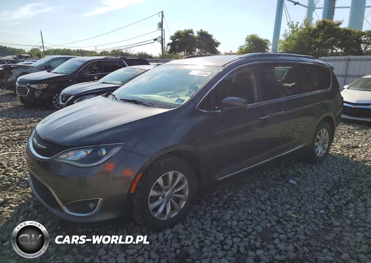 2018 Chrysler Pacifica Touring L