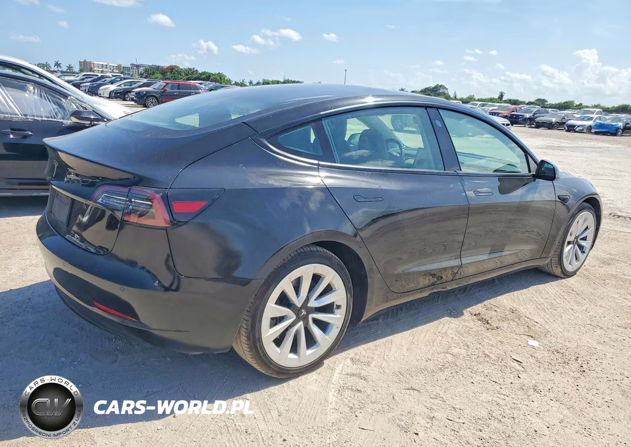 2022 Tesla Model 3 VIN:5YJ3E1EA6NF372439 - 3