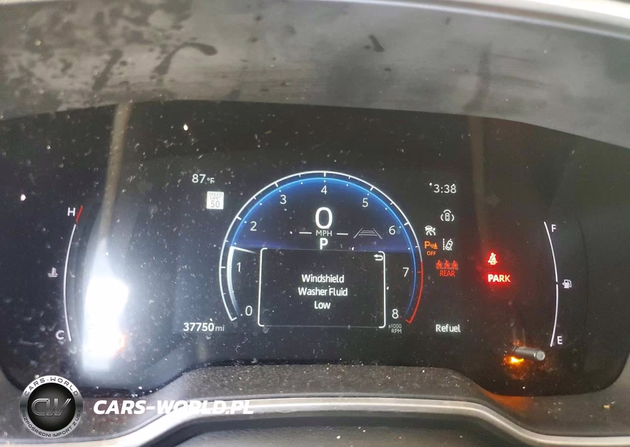 2025 Toyota Corolla Cross Xle VIN:7MUDAABG8SV122304 - 9