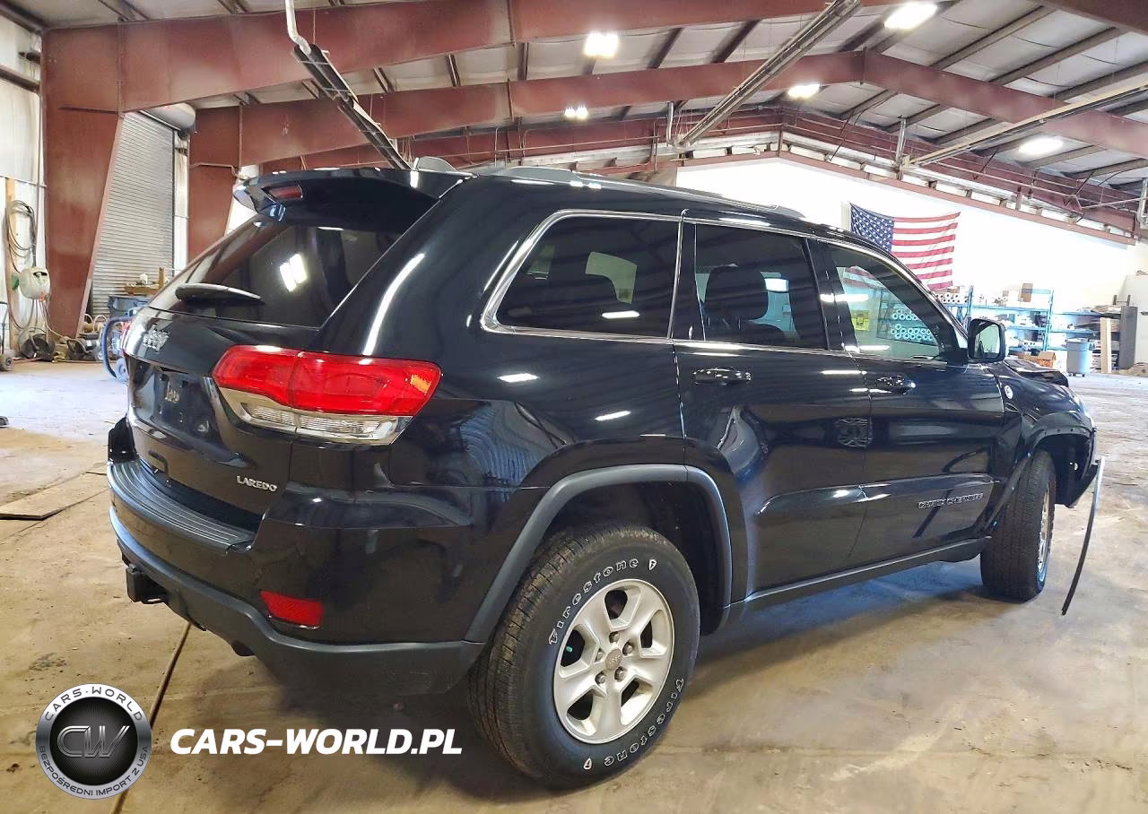 2017 Jeep Grand Cherokee Laredo VIN:1C4RJFAG6HC889190 - 3
