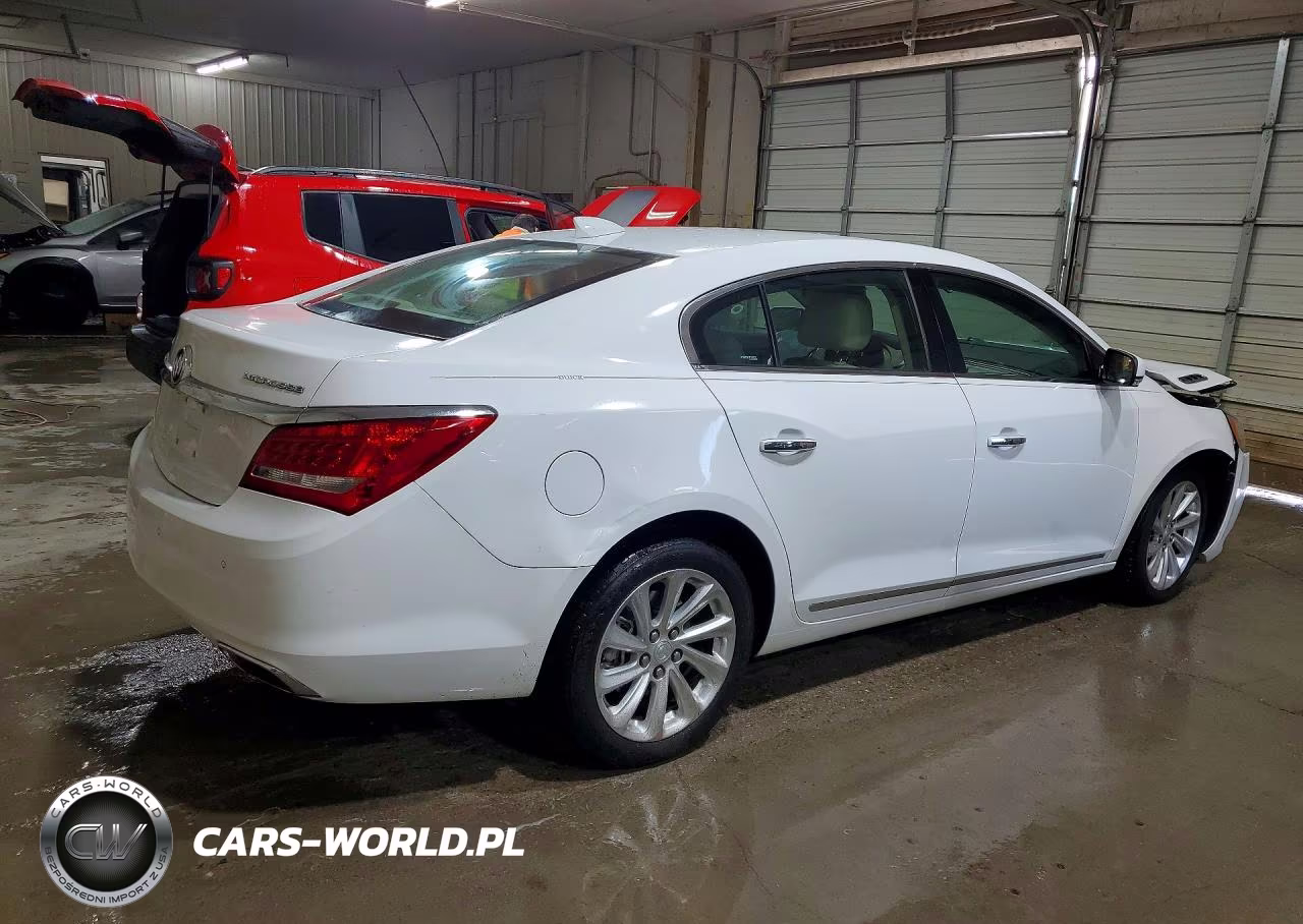 2015 Buick Lacrosse VIN:1G4GB5G32FF196885 - 3