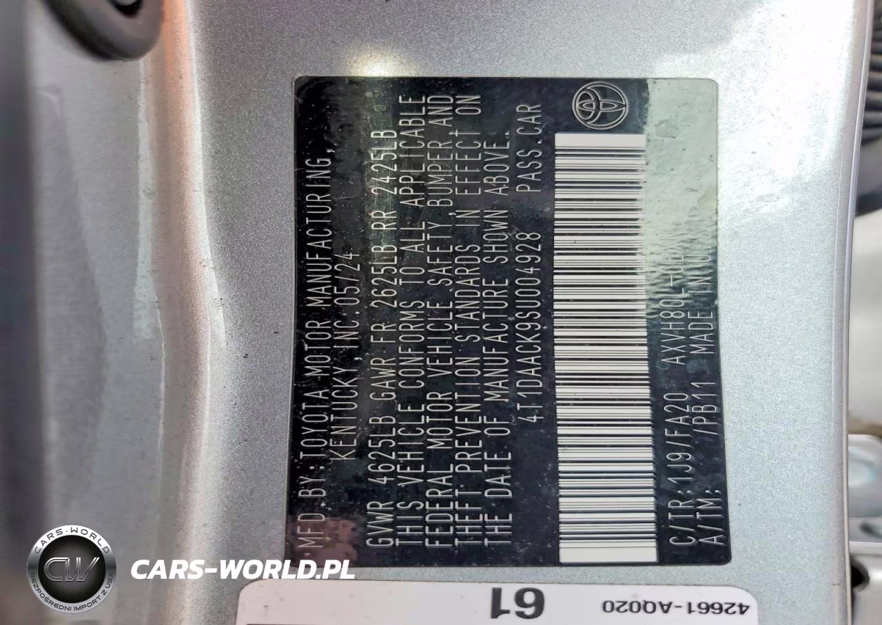2025 Toyota Camry Le VIN:4T1DAACK9SU004928 - 13