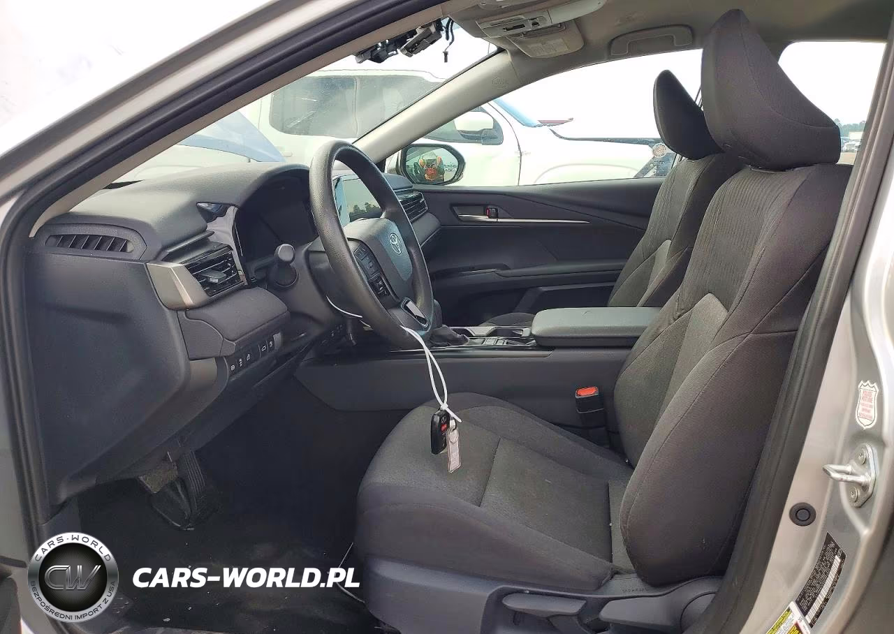 2025 Toyota Camry Le VIN:4T1DAACK9SU004928 - 7