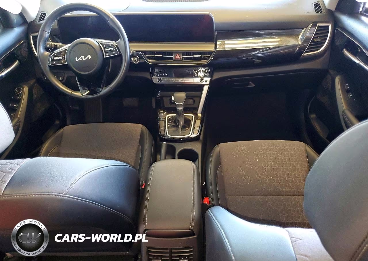 2025 Kia Seltos S VIN:KNDEU2AA0S7811143 - 8