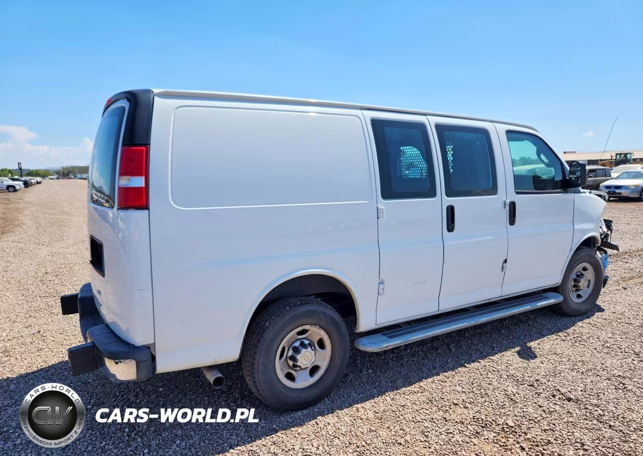 2022 Chevrolet Express G2500 VIN:1GCWGAFP1N1224721 - 3