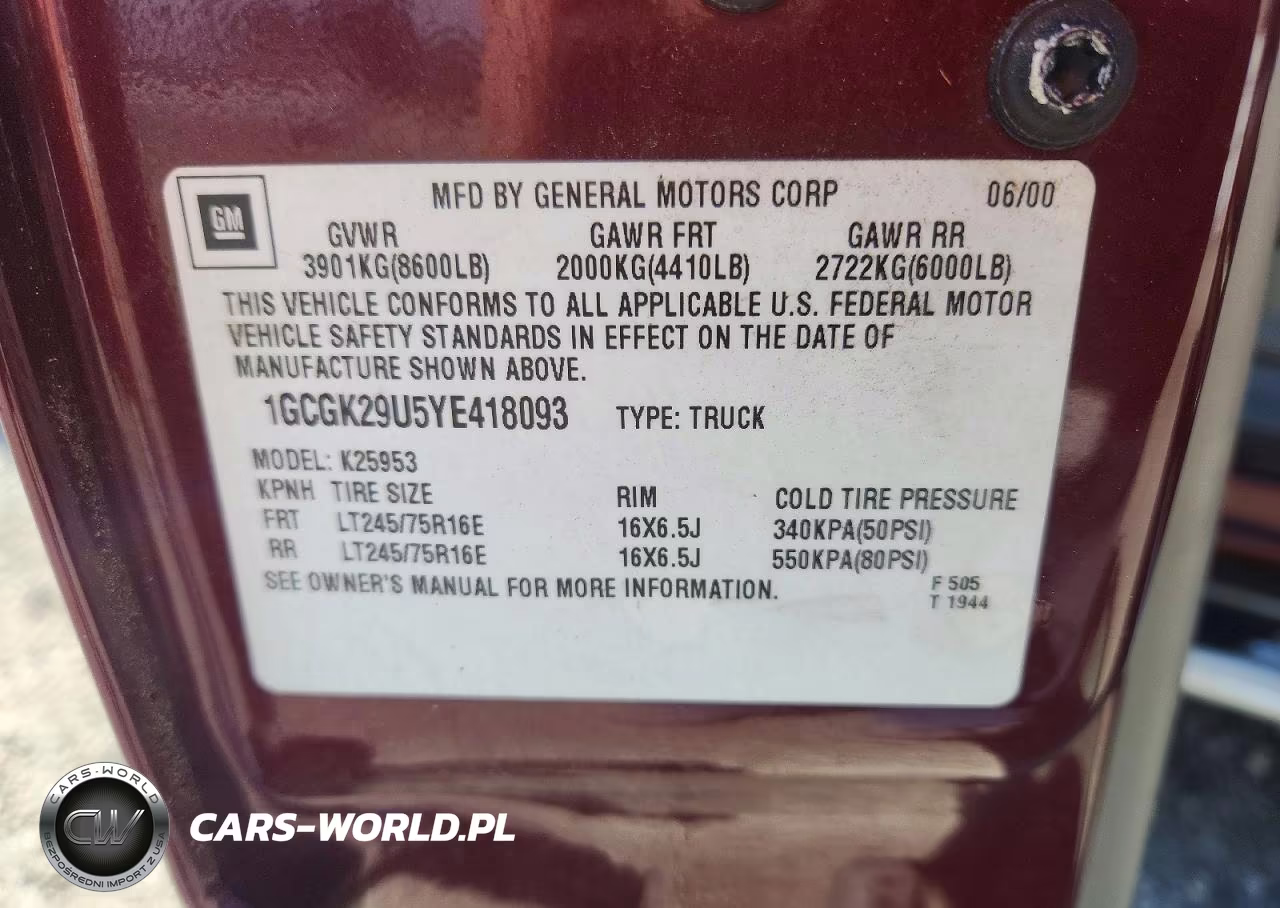 2000 Chevrolet Silverado K2500 VIN:1GCGK29U5YE418093 - 12