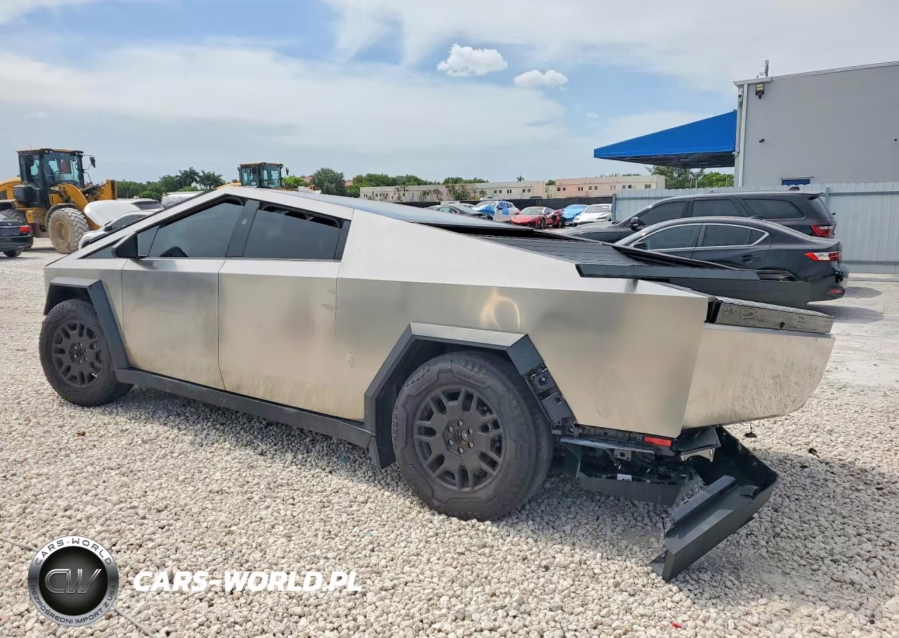 2024 Tesla Cybertruck VIN:7G2CEHEE5RA039371 - 2