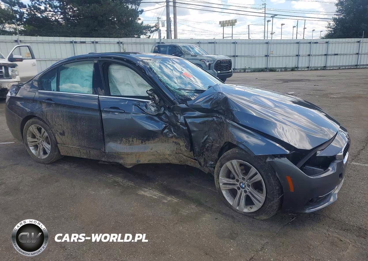2018 BMW 330 Xi VIN:WBA8D9C59JA614301 - 4