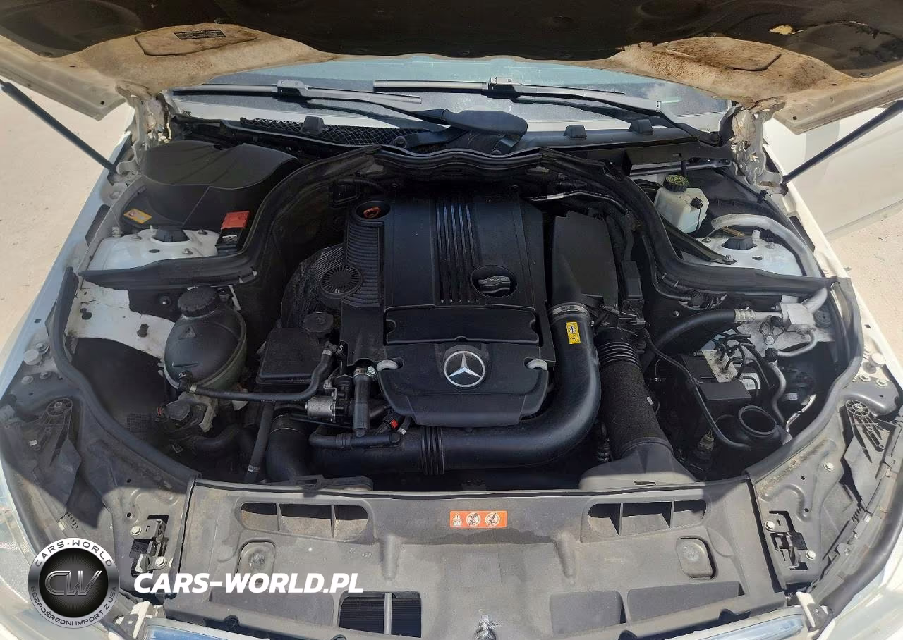2013 Mercedes-Benz C 250 VIN:WDDGF4HBXDR283587 - 11