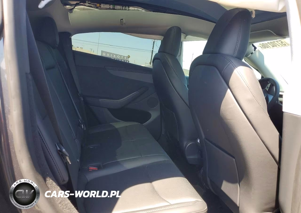 2026 Tesla Model Y VIN:7SAYGDED7TF388306 - 11