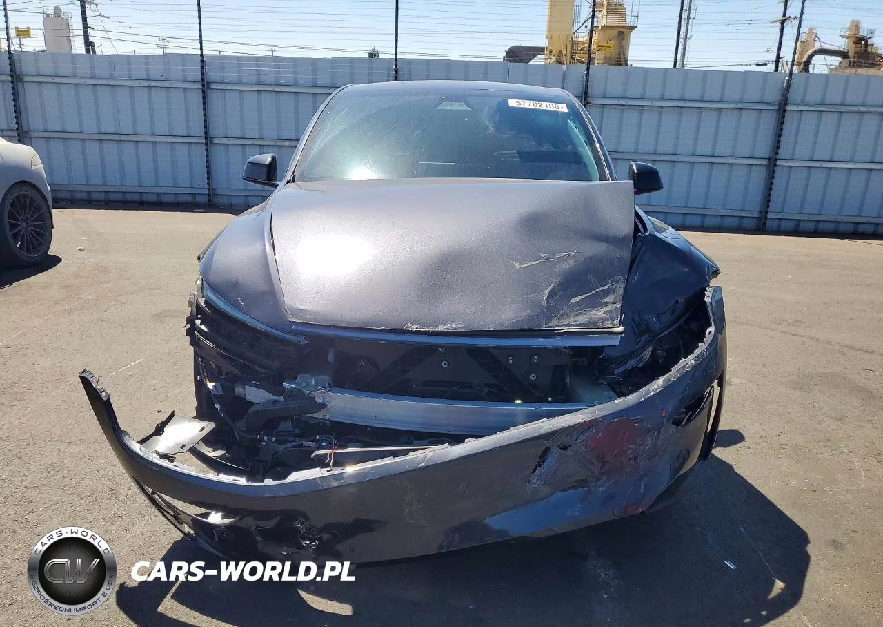 2026 Tesla Model Y VIN:7SAYGDED7TF388306 - 5